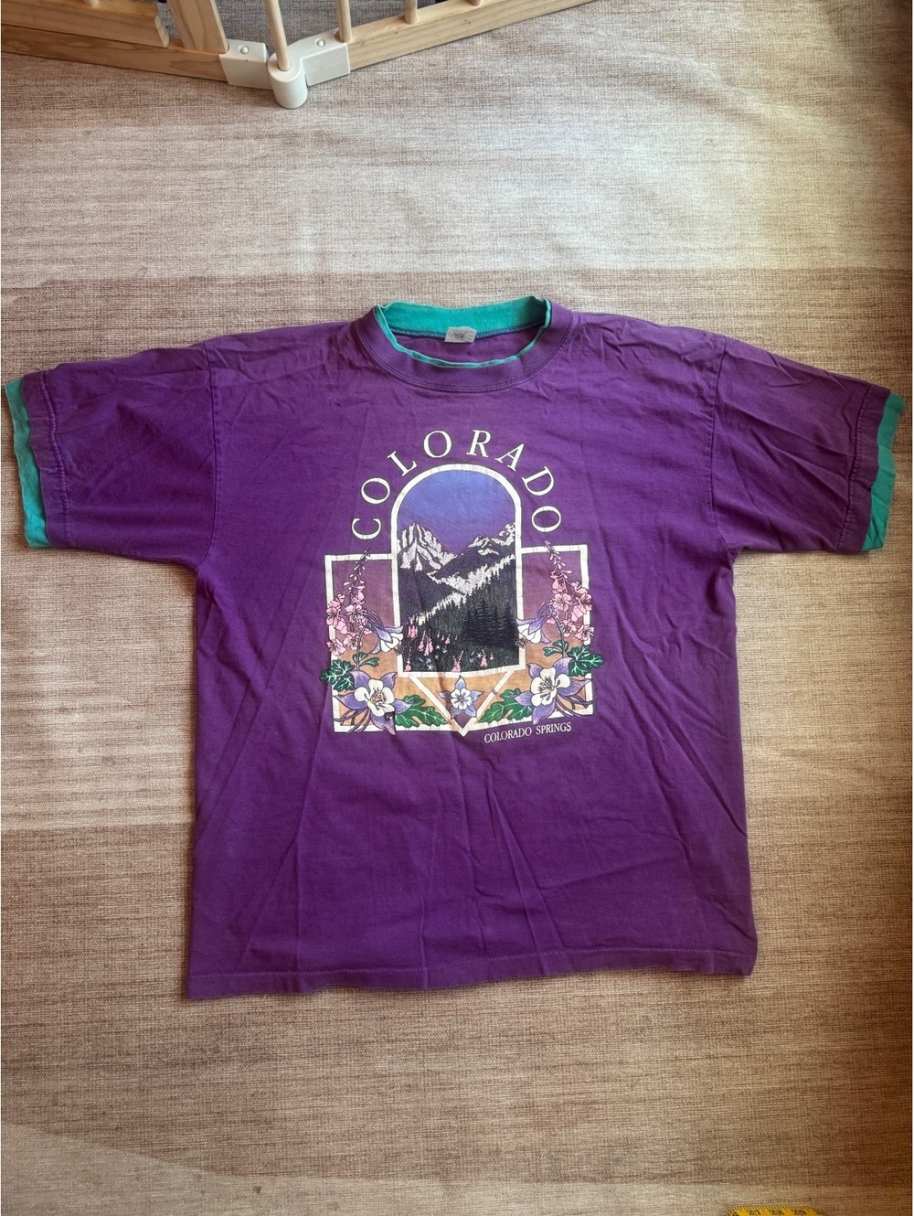 Vintage Purple Colorado Springs Graphic T-Shirt XL